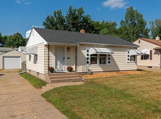 2085 Ivy Ave E, Saint Paul, MN 55119