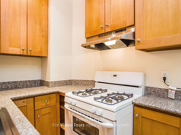 5th image of 3315 Steiner St APT 5