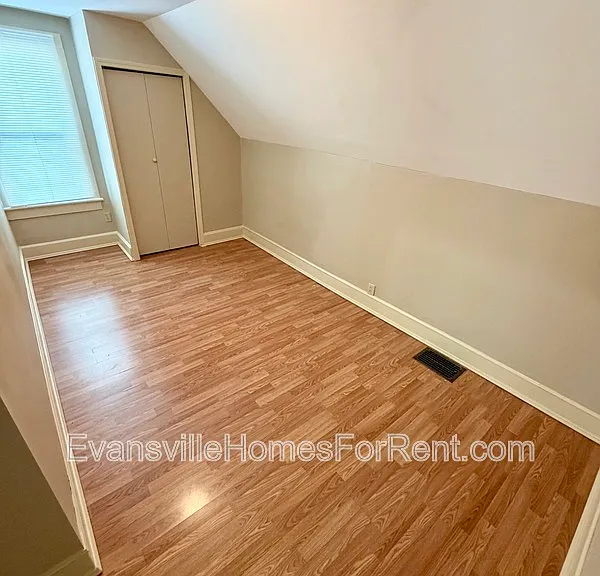 2502 W Delaware St — Photo 10