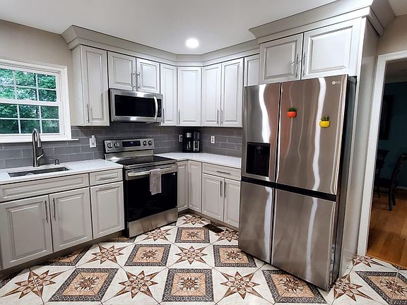 New appliances stainless