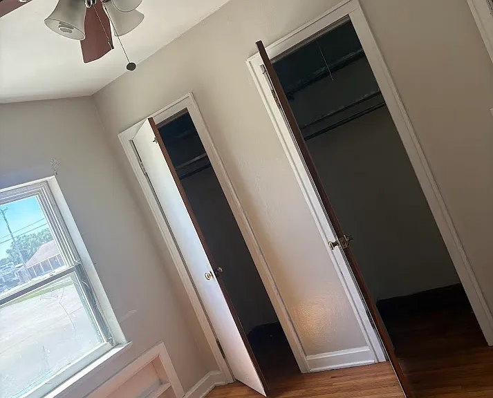1011 E Main St — Photo 5