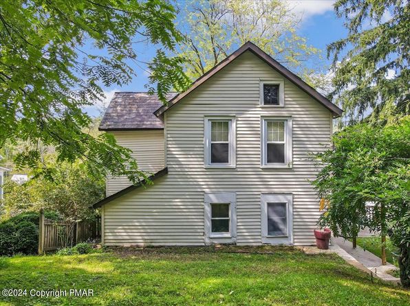 7714 Cherry Valley Rd, Delaware Water Gap, PA 18327