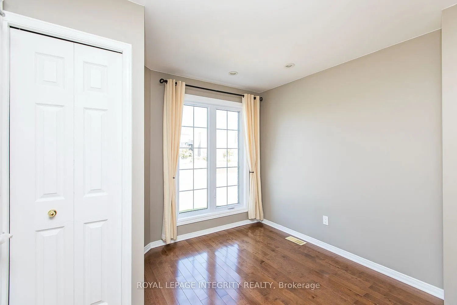 2 bed, $2,300 — Photo 3