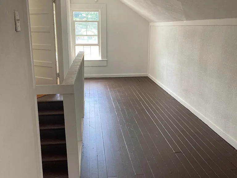 1250 Ferry St SW — Photo 14