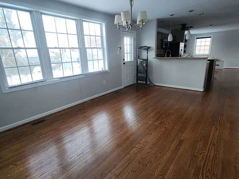 5608 Eastwood Ct — Photo 10