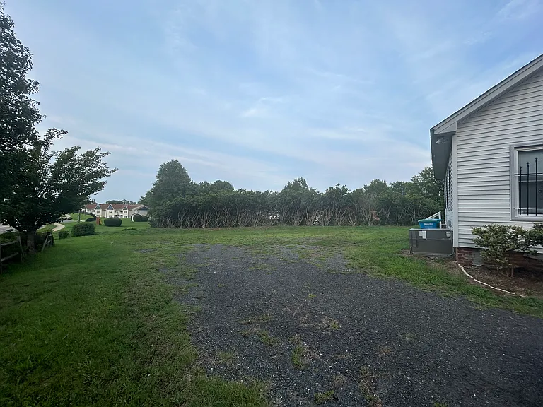 12727 Dorman Rd — Photo 3