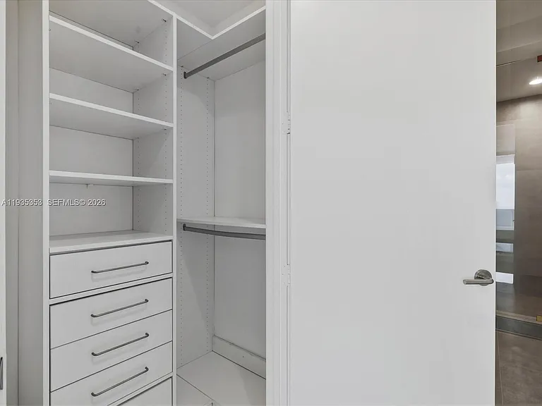 18201 Collins Ave #5508 — Photo 27