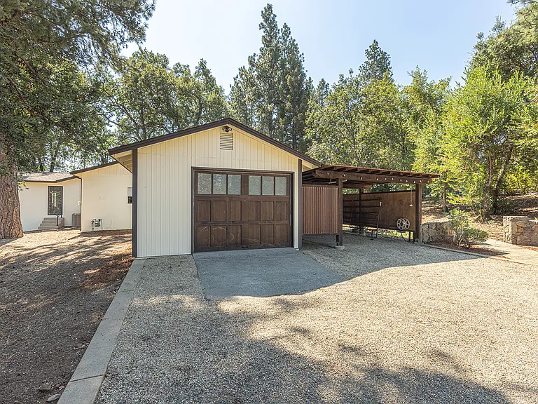 525 Keyes Ave — Photo 47