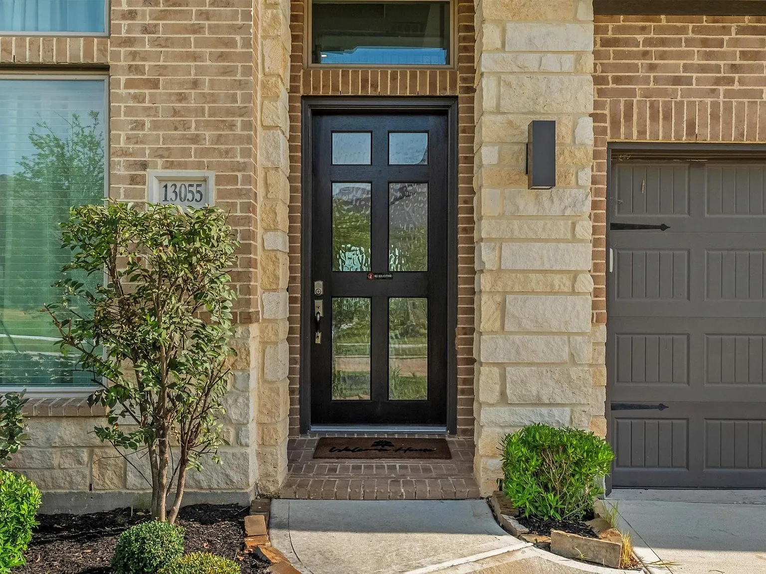 4 bed, 3.5 bath, 3013 sqft, $3,000 — Photo 2