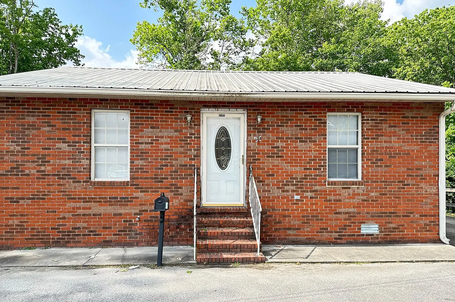 1505 Autumn Avenue - 1 — Photo 1