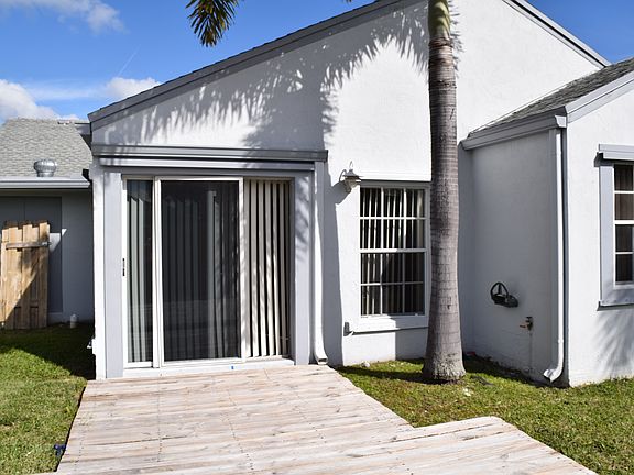 5th image of 5724 Pebble Brook Ln