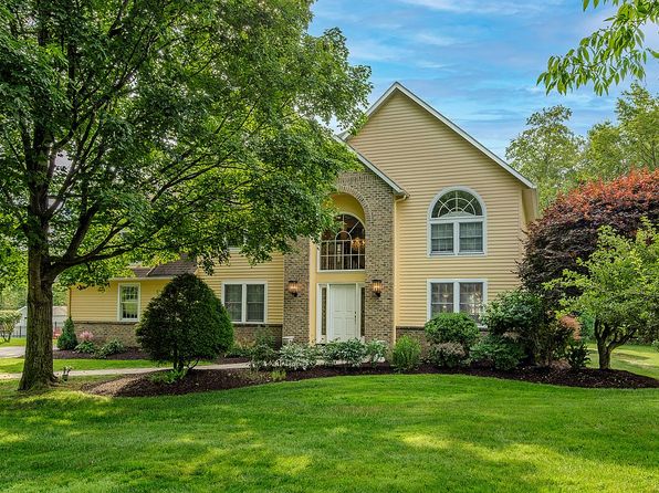 7 Juniper Ln