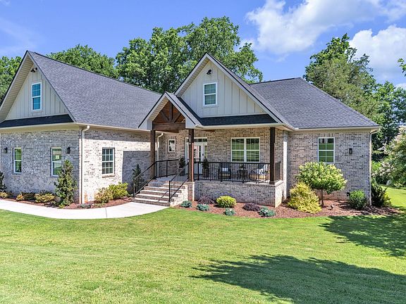2nd image of 105A Bree Dr