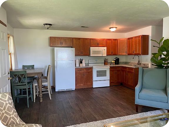2nd image of 3314 Riverview Dr #A