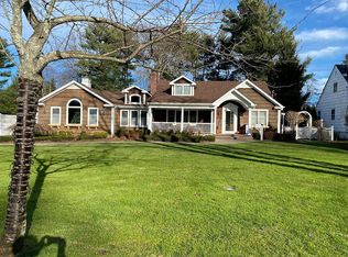 26 Calvin Ave, Syosset, NY 11791