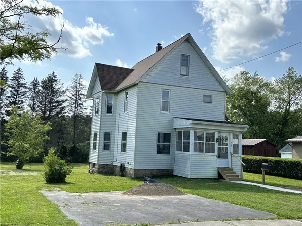 519 N Elk Ave, Kane, PA 16735