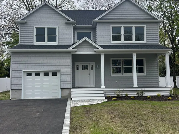 969 Manor Lane, Bay Shore, NY 11706