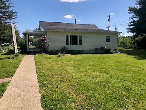 1st image of 829 Locust Corner Rd