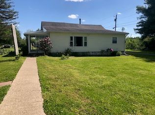 829 Locust Corner Rd, Cincinnati, OH 45245