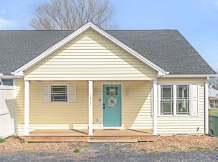 1217 S Delphine Ave, Waynesboro, VA 22980