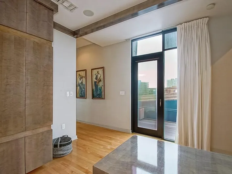 801 Saint Joseph St #1 PENTHOUSE — Photo 16