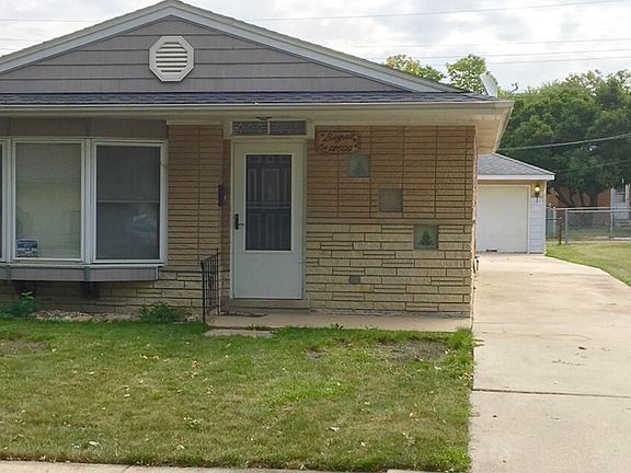 3rd image of 14609 S Blaine Ave