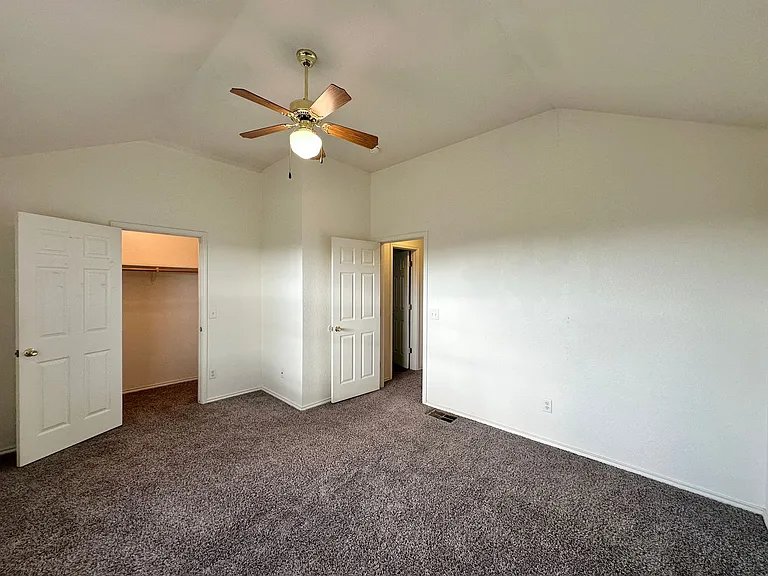 4004 Eula Bea Ct — Photo 17