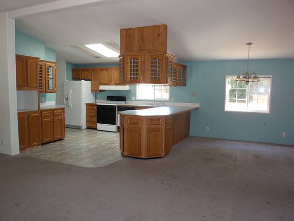 2nd image of 1810 193rd Avenue Kp S