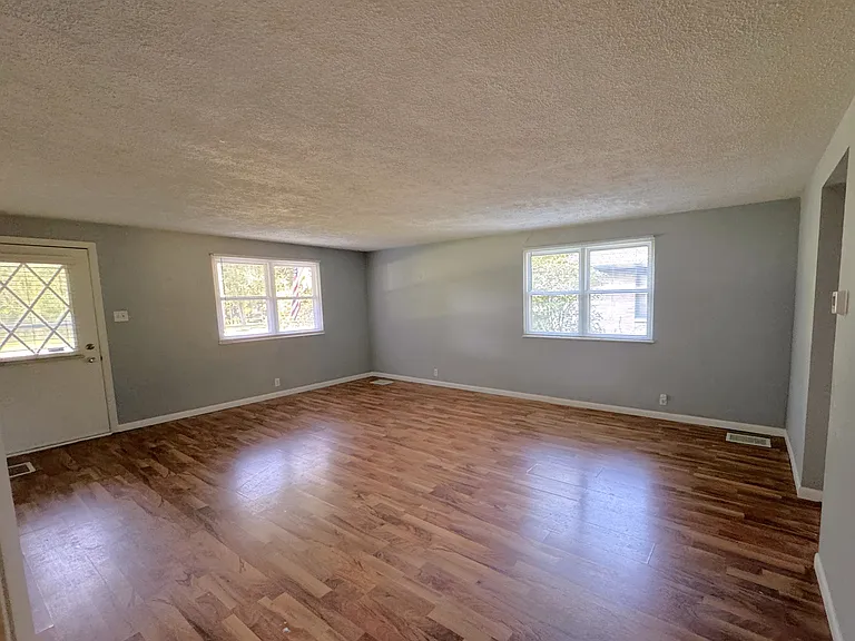 1251 E Colfax Ave — Photo 16