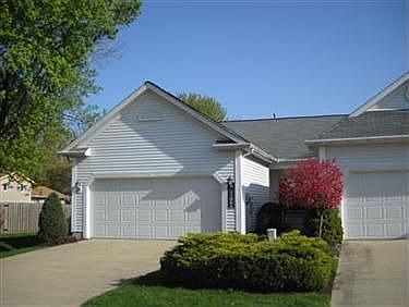 2nd image of 33984 Honeysuckle Ln