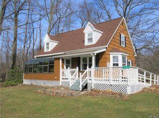 201 Chairfactory Rd, Elma, NY 14059