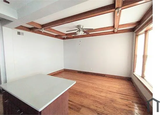 3 bed, 1500 sqft, $1,900 — Photo 1