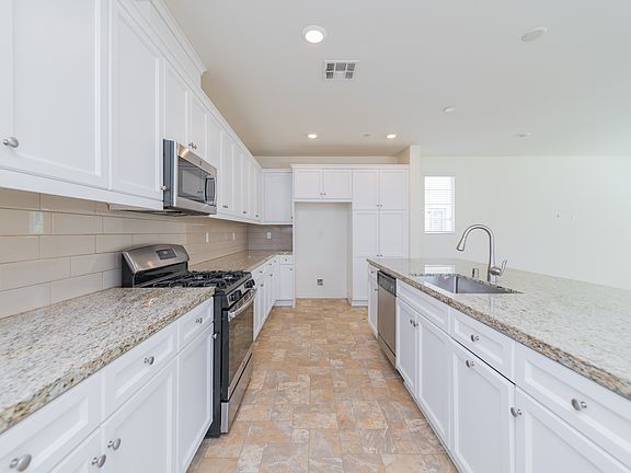 3rd image of 3162 E Olympic Dr
