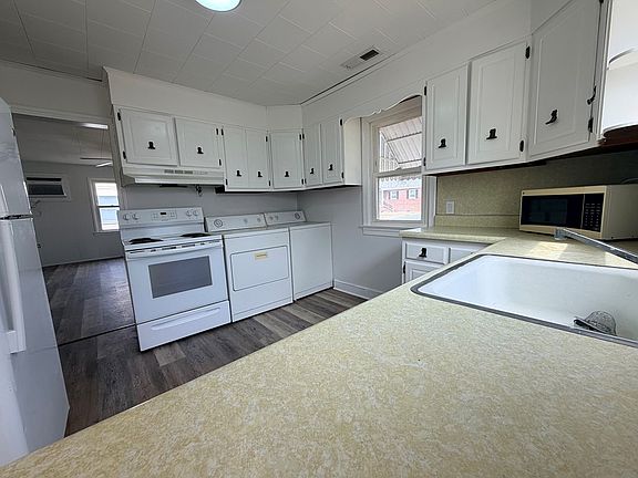 5th image of 7158 Bunting Rd