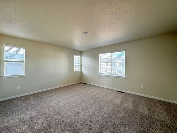 4th image of 4455 Trader St