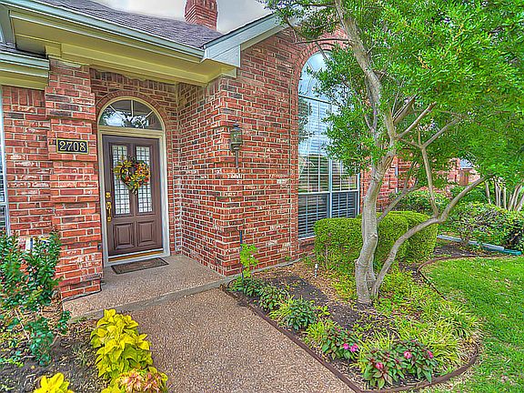 2nd image of 2708 Redfield Dr