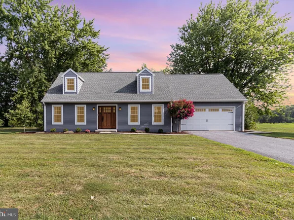 892 Hossler Rd, Manheim, PA 17545
