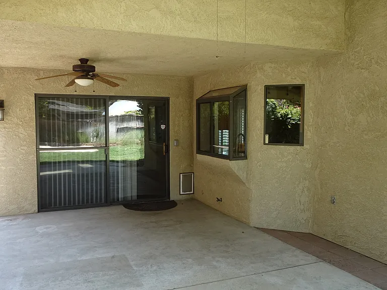 878 E Catalina Cir — Photo 22