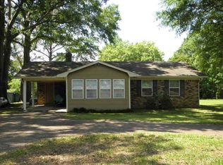 235 Walker Cir, Florence, MS 39073