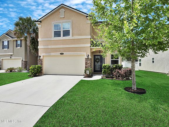 2nd image of 526 DEERCROFT Lane