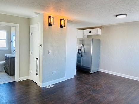 5th image of 277 Lowell Blvd