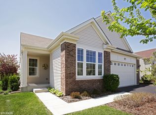 957 Scottsdale Dr, Hampshire, IL 60140