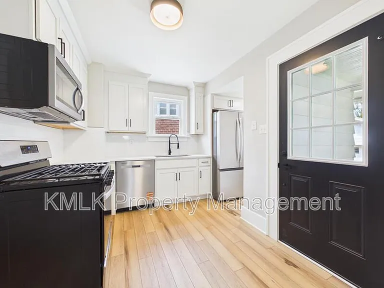 2899 Northland St — Photo 14