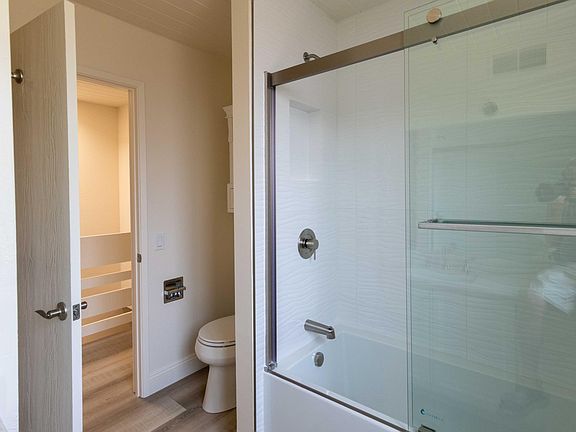 5th image of 6 Lyford Dr APT 7