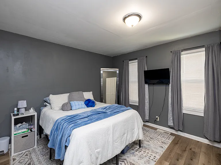 5811 Bridge Ave — Photo 10