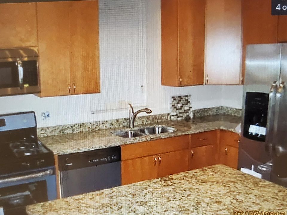1st image of 929 N Francisco Ave #1