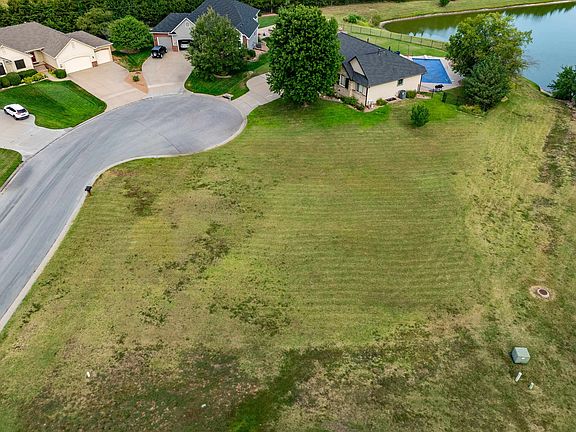 5th image of 607 E Aspen Creek Ct