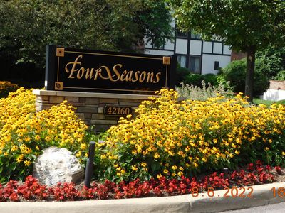 42160 Woodward Ave UNIT 21, Bloomfield Hills, MI, 48304
