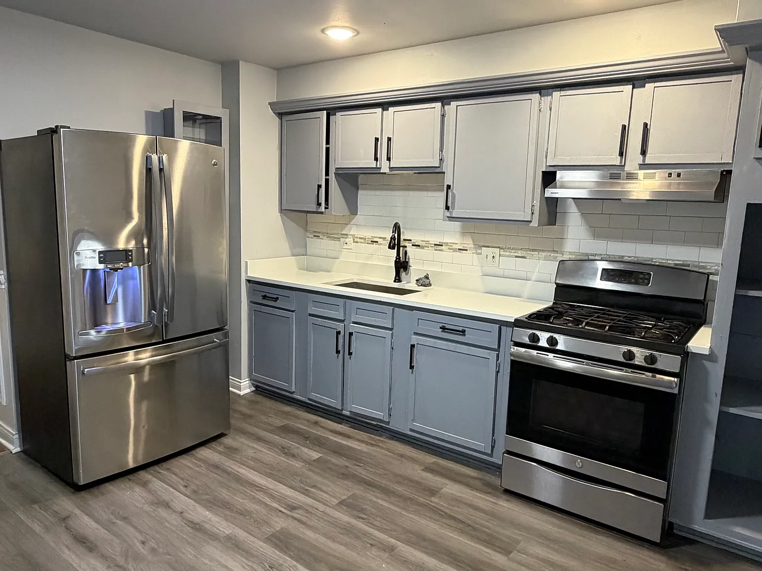 2 bed, 998 sqft, $1,995 — Photo 3