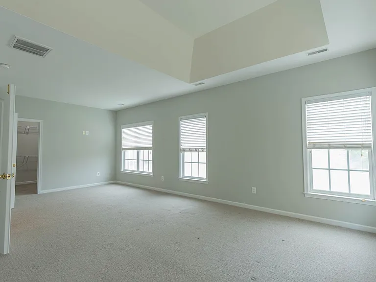 305 Lewisburg Ln — Photo 17
